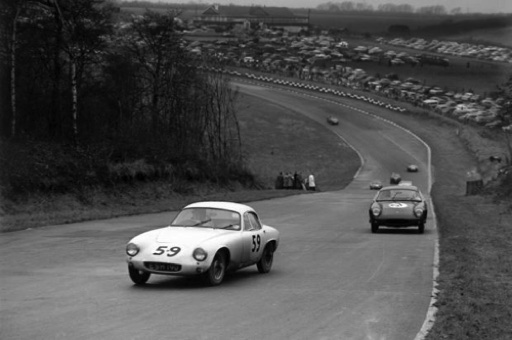Brands Hatch 1958 Jim clark sur la Lotus Elite en bagarre avec... Colin Chapman